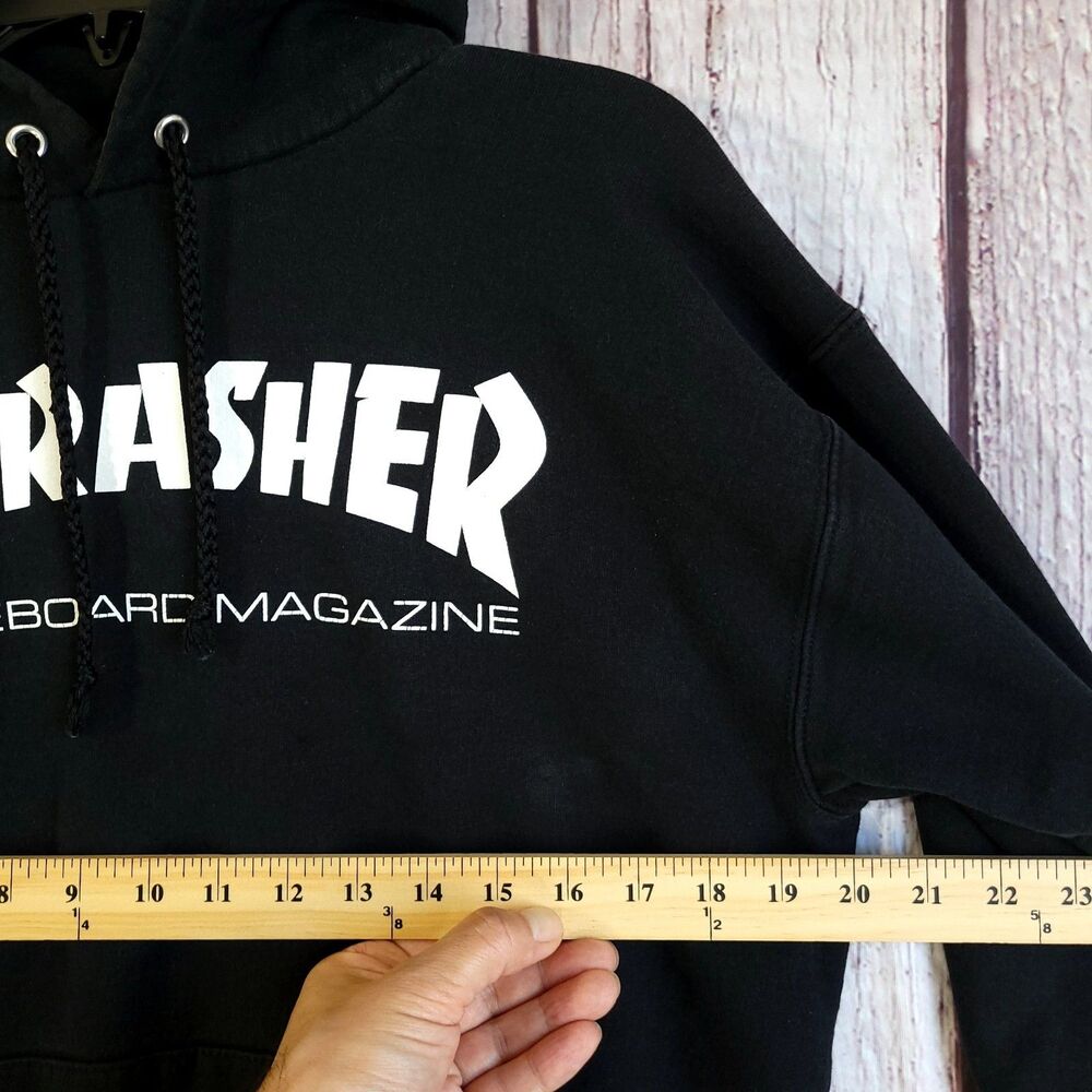 Thrasher Skateboard Mens S Black Fleece Pullover Hoodie Graphic Logo Pockets - Picture 2 of 8